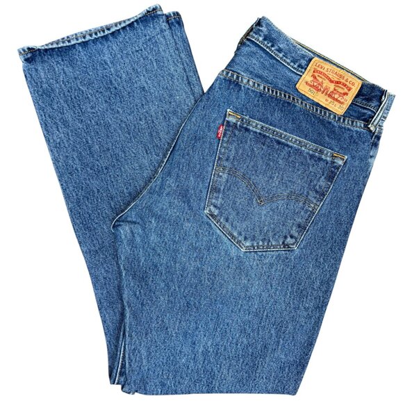 EUC Men's LEVI'S® 501™ Original Fit Straight Leg Button Fly Jeans | Size 35 X 30 - Picture 6 of 13